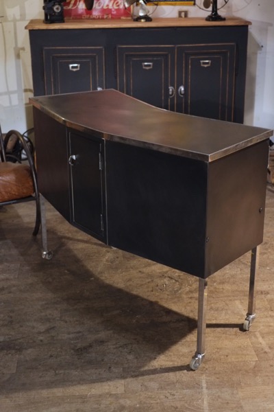 dos meuble de dentiste